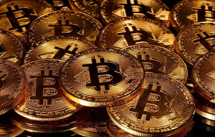 Биткоин выше $63 тыс.: Иран и техсектор давят на рынок