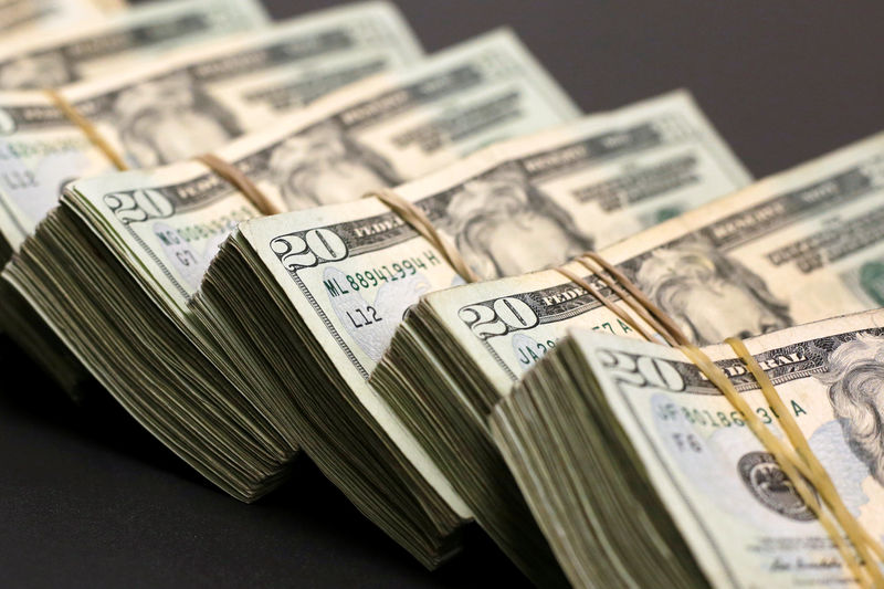 Австралийский доллар стабилен после повышения ставки ЦБ до 4,35%