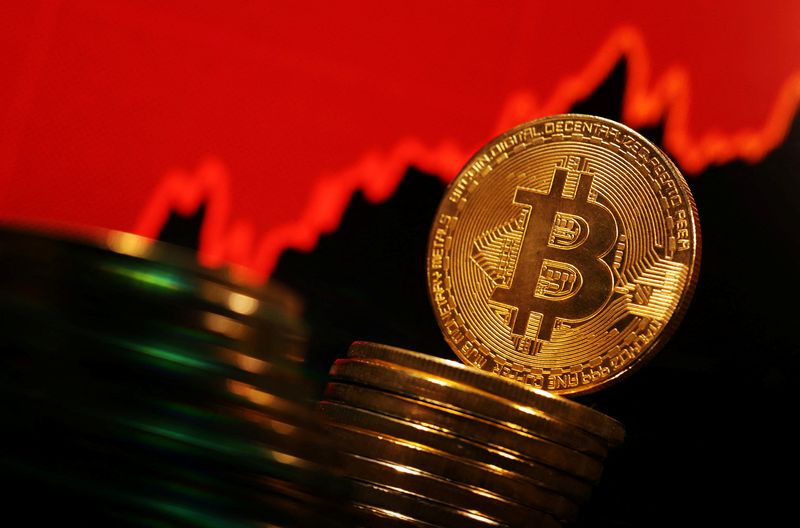 Strategy возобновляет скупку биткоина, успокаивая рынок