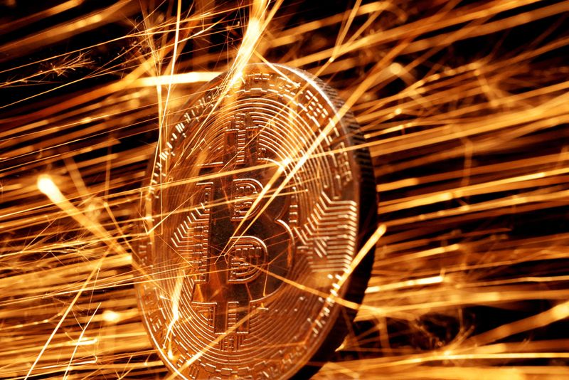 Bitcoin превысил $78 000 на фоне перемирия с Ираном и спроса